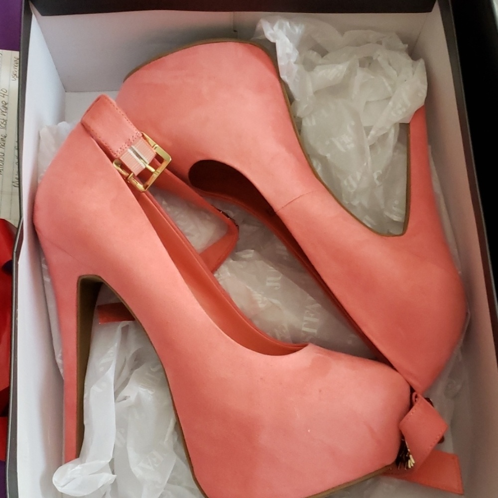 high heel